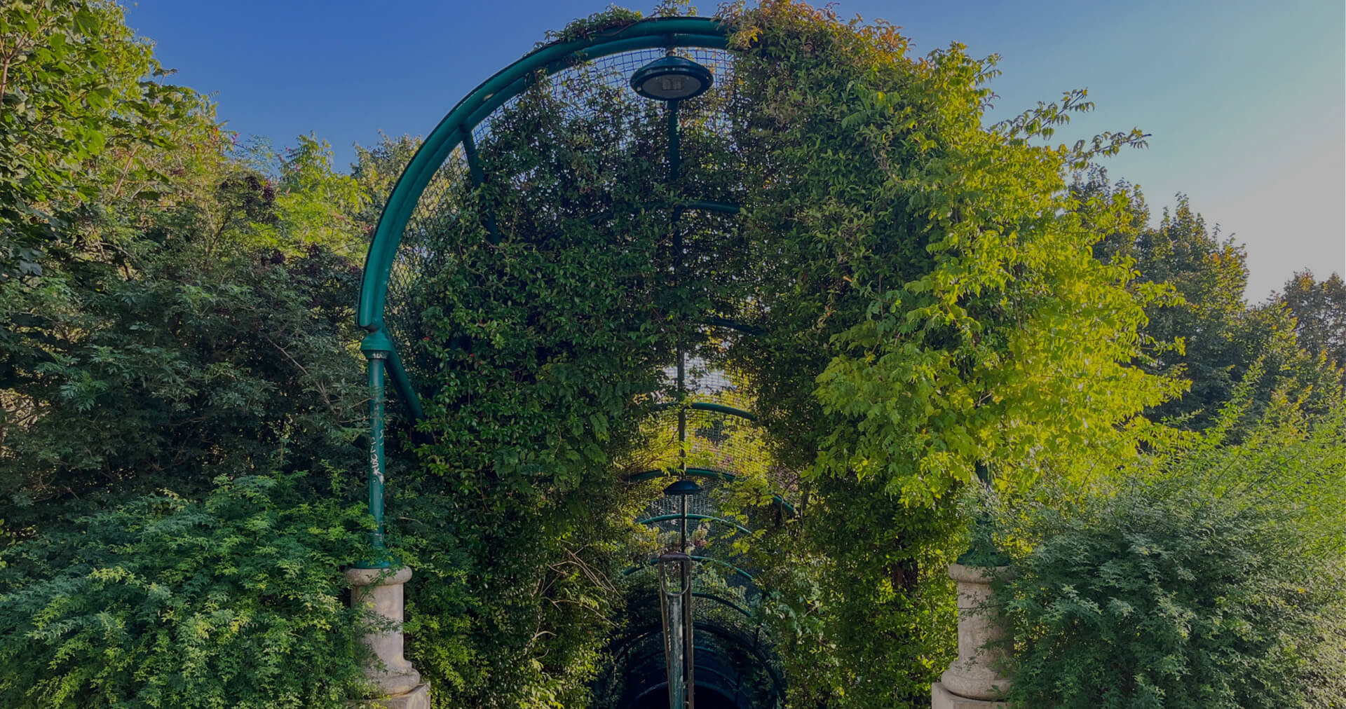 Menuisier Paris 20ᵉ : Sur-mesure et artisanat dans un quartier vivant et authentique