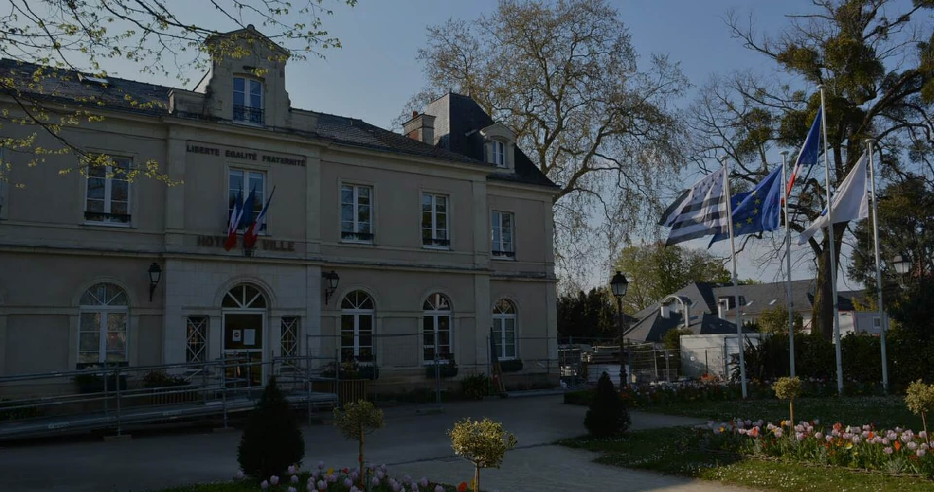Menuisier La-Chapelle-sur-Erdre : Des aménagements sur mesure pour un habitat durable